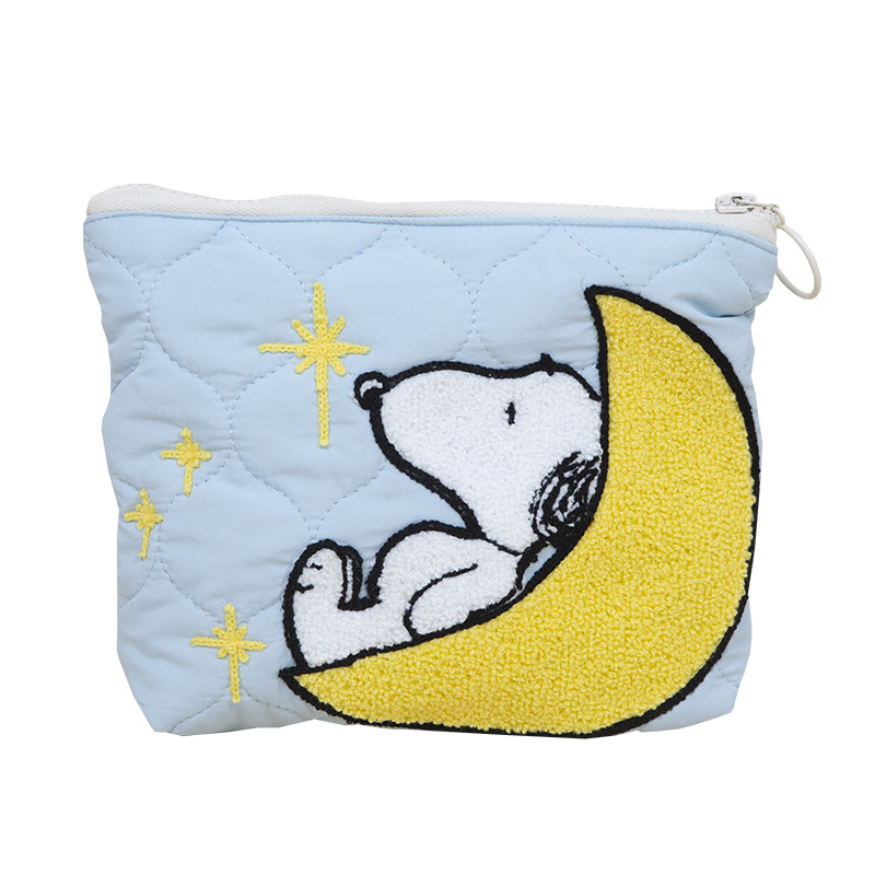 กระเป๋าเครื่องเขียน Snoopy ลาย - Beauty Makeup Edit บทวิจารณ์และราคา