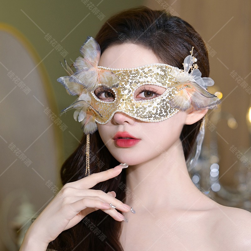 หน้ากากครึ่งหน้าลายผีเสื้อสีทอ - Beauty Halloween Makeup บทวิจารณ์และราคา